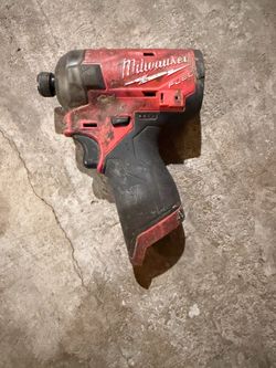 Milwaukee m12 surge impact and 2 m12 5.0 batteries (Sold Separately) **Read description