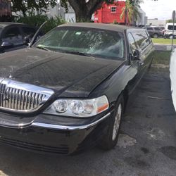 2003. Al 2011 Limosina Lincoln Partes 