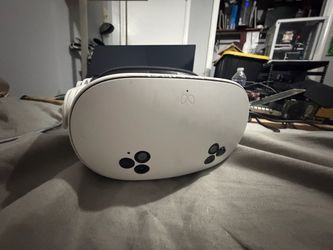 Meta Quest 3s VR Headset