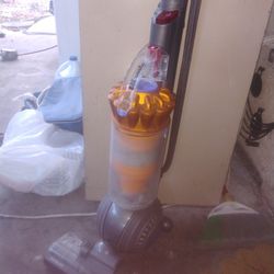 Dyson Dc40 Vacuum Multiple Floor Cleaner 