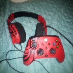 Gaming Headphones With Xbox Controller $20