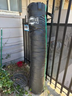 Muay Thai Kickboxing Heavy Bag