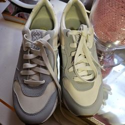 Tennis Ugg