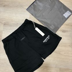 FW25 Essentials Shorts 🩳 (S/M/L)