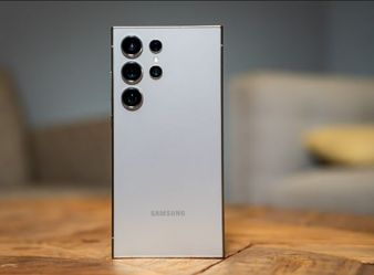 💥 Samsung Galaxy S24 Ultra – Massive Price Drop! Starting at $559 or $1 to Take It Home with Up to 1-Year Peace-of-Mind