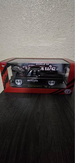 M2 1/24 Scale 1976 GMC Truck