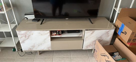 Tv stand
