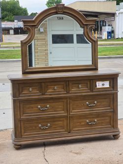 DRESSER WITH MIRROR