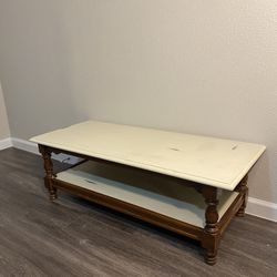 Beautiful Real Wood Coffee Table Amazing Condition