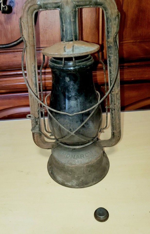 Vintage DIETZ MONARCH NY USA LAMP Lantern Kerosene