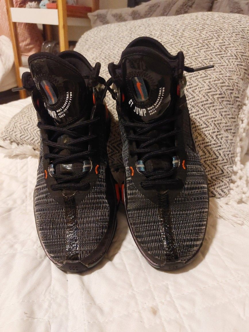 NIKE Gt Jump 2.0. 7.5