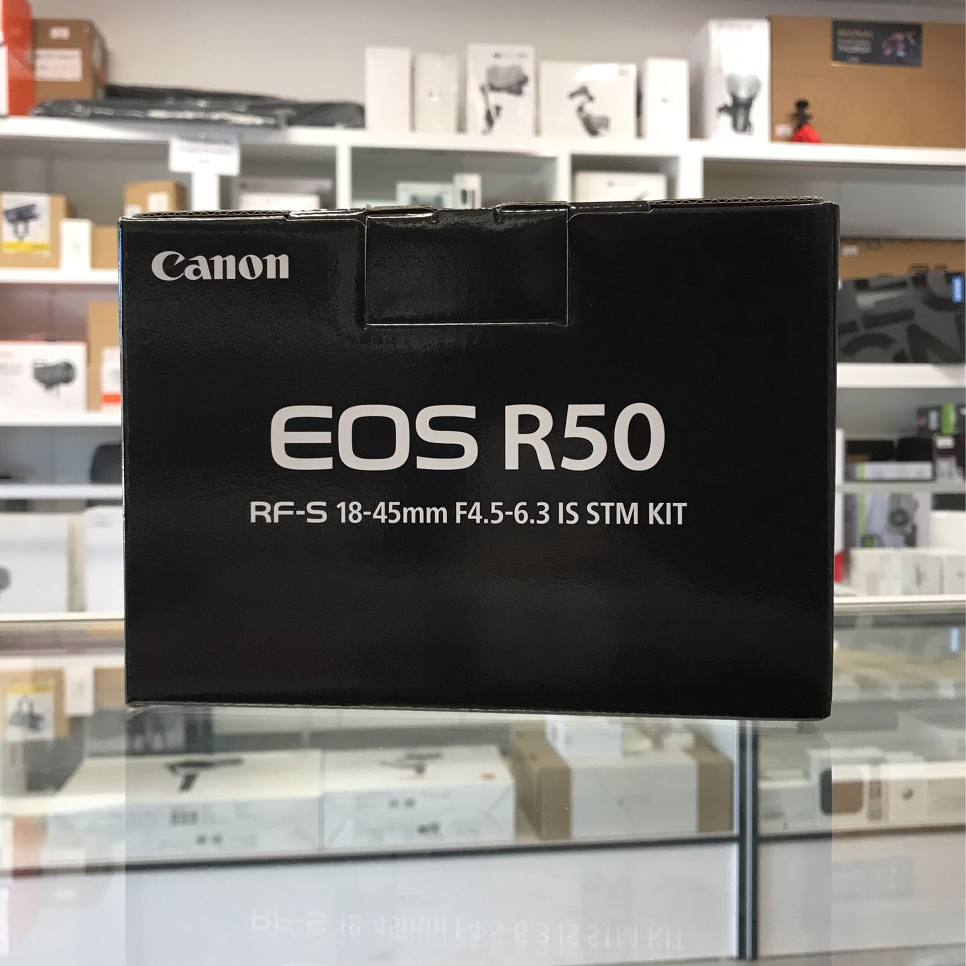 Canon EOS R50 Kit (RF-S 18-45mm F4.5-6.3 IS STM)