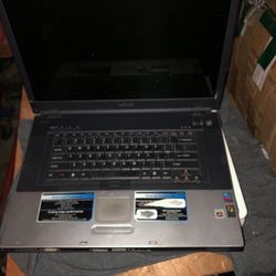 Soy vaio Model Pcs-9w1l For Parts $ 60