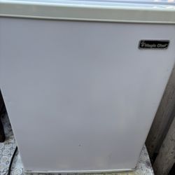 Mini Fridge 