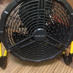 Geek Aire CF100 Outdoor 12 Inch USB Rechargeable Battery Powered Fan(For Parts)