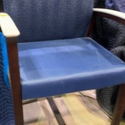 2 Super High End Stools .....New.... Sells Over $1000 Eacg