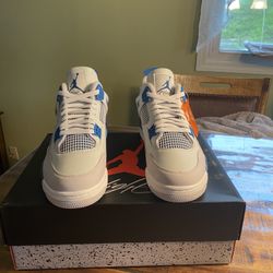 AIR JORDAN 4 MILITARY BLUE SIZE 12