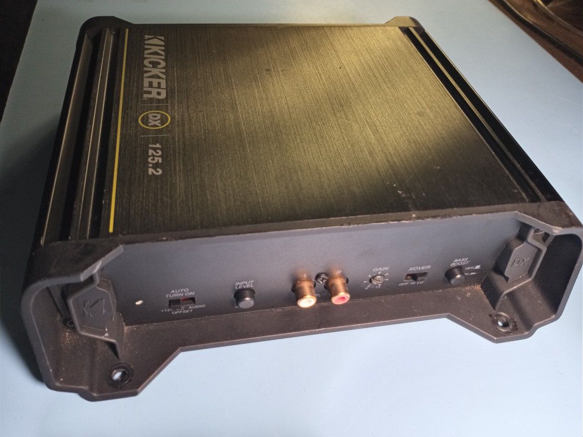 Kicker Amplifier (2) Channel (DX 125.2) for Sale in Kaneohe