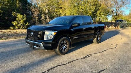 2021 Nissan Titan Crew Cab