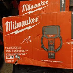 Milwaukee M12 M-SPECTOR 360 4' Inspection Camera 