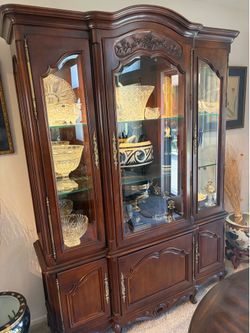 China cabinet /  Must Sell asap