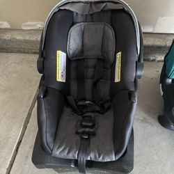 EVENFLO INFANT CAR SEAT WITH STROLLER