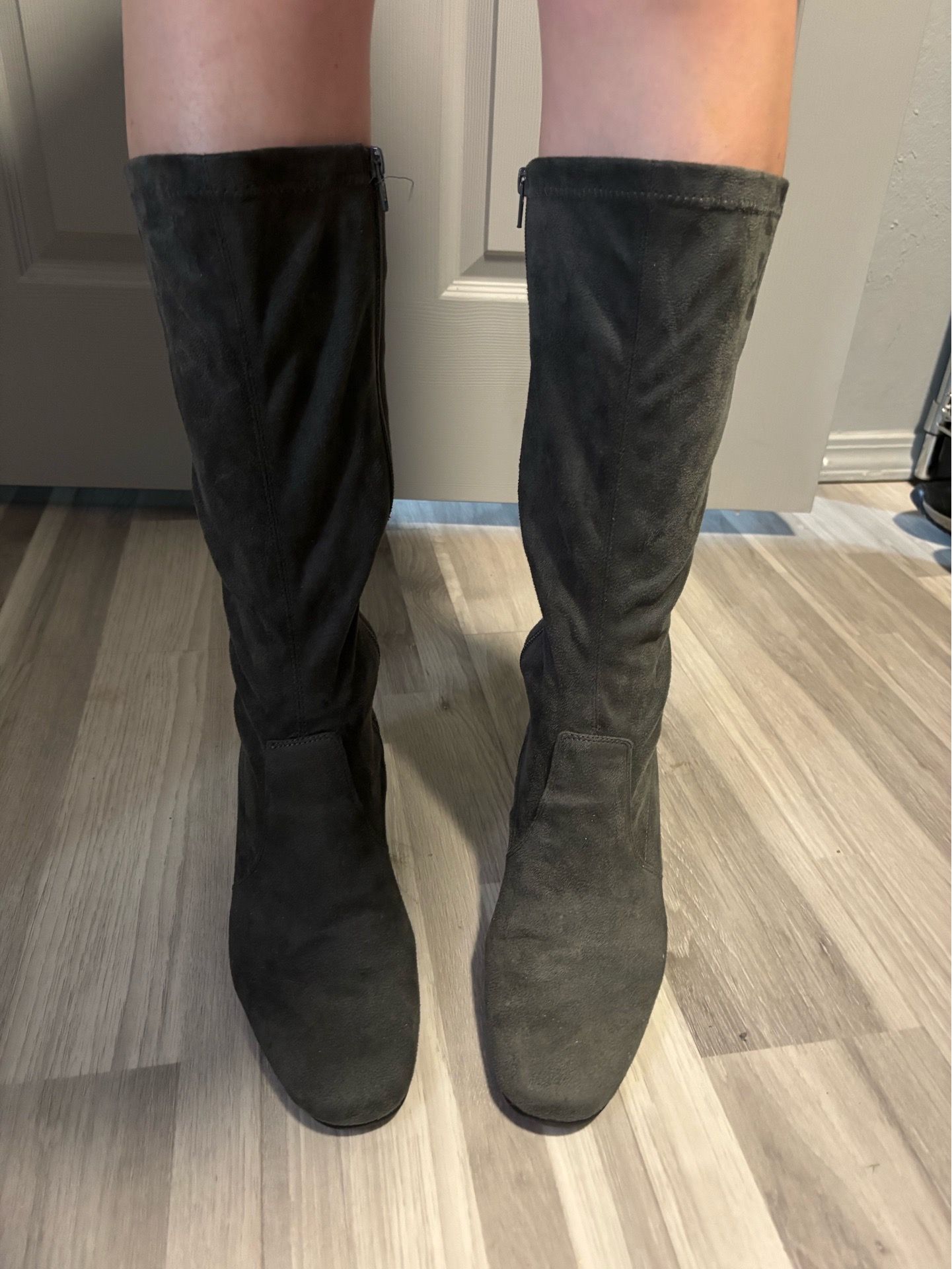 $10 Suede Grey Boots Size 11 Women