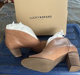 Boots Luck Brand