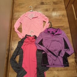 Woman’s Workout Sweatshirt Bundle Shipping Available 