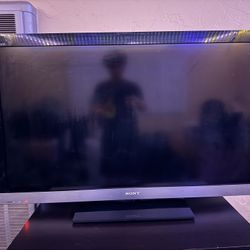 46” Sony Bravia TV