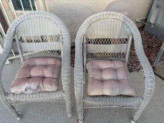 White Wicker Patio Chairs
