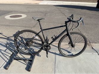 2017 Specialized Sequoia 56cm Gravel Bike