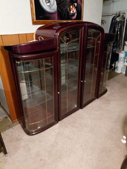 Bar/Glass Display China Cabinet