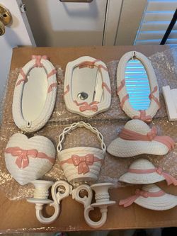 Vintage White and Pink Wicker-Style Wall Decor Set