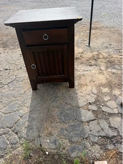Cama y buró