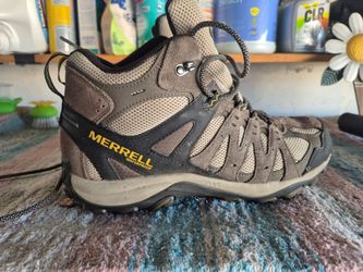 Men’s Merrell Accentor 3 Mid Waterproof Hiking Boots (Size 10.5)