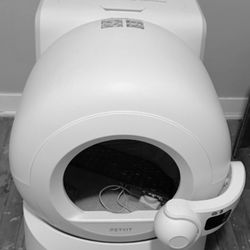 Petkit purobot ultra self cleaning litter box NEW!!