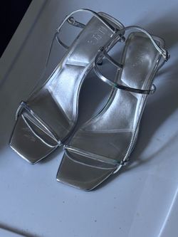 Woman shoes