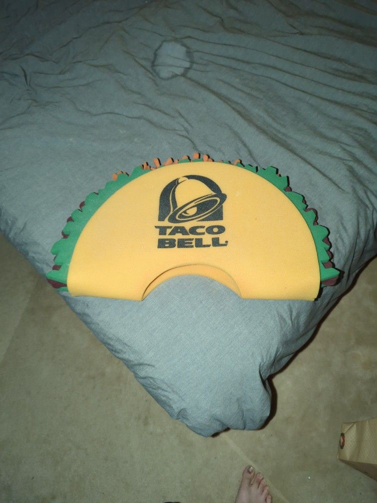 Foam Taco Bell taco hat