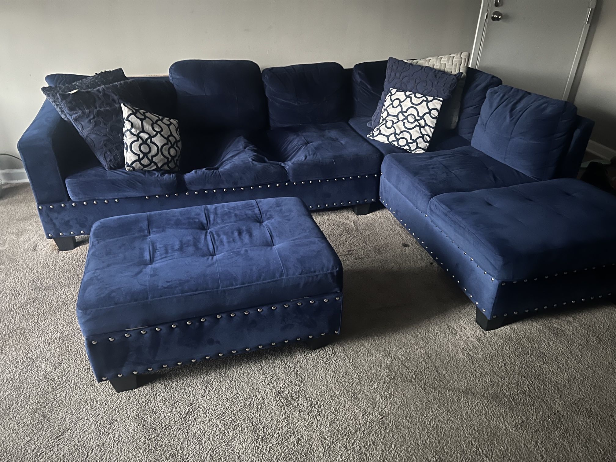 Sectional Sofa Set