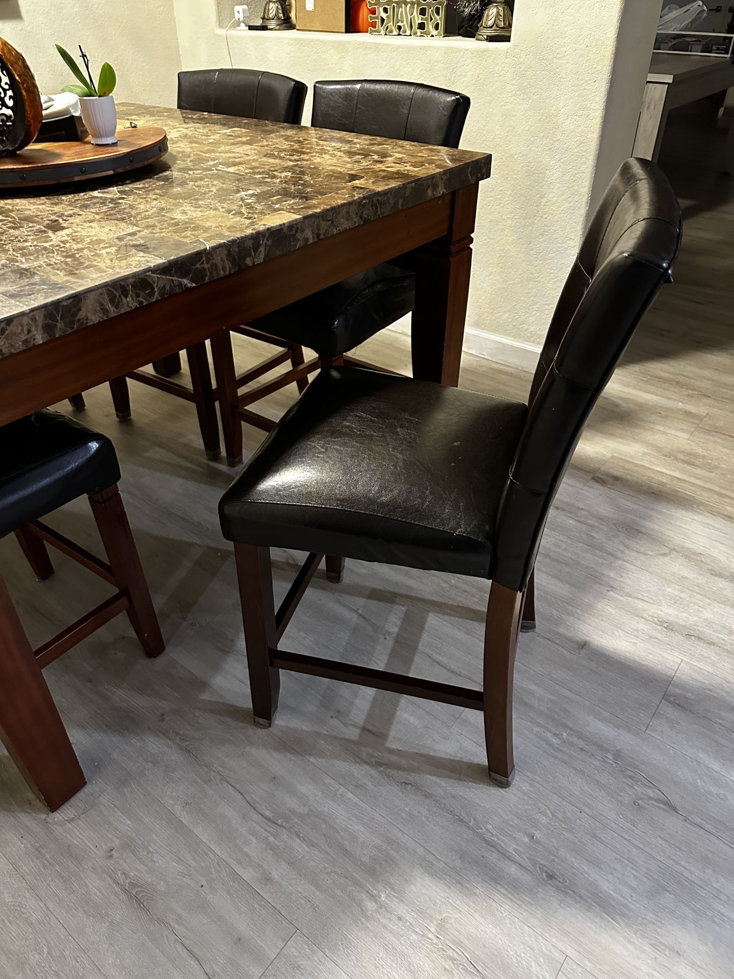 Breakfast Table With 6 Chairs
