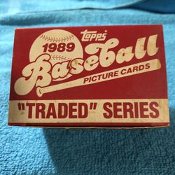 Baseball Cards:  1989 Topps Traded Set