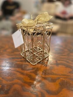 Gold Wire Decorative Gift Basket
