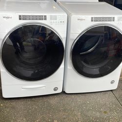 Whirlpool Washer And Dryer Set 