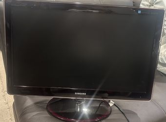 Samsung TV With Remote Control