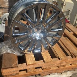 (1) Lexus Wheel Ls460L  19x8 Chrome 