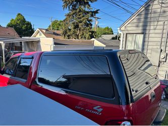 2002 Ford F-150 Supercrew  Leer Canopy