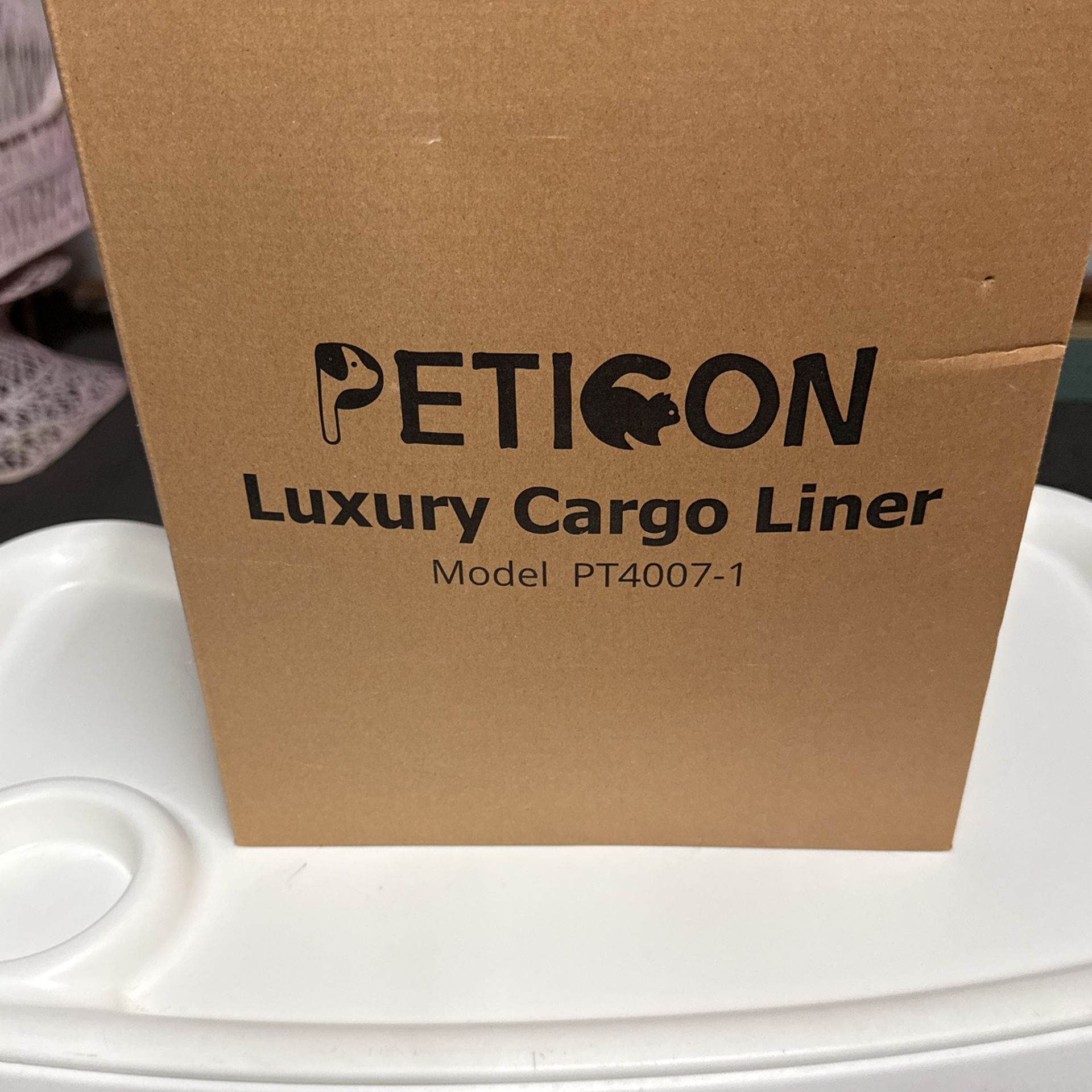 Brand New In Box Luxury Pet Cargo Liner