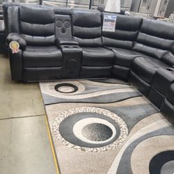 Jovi Power LED Speaker Sectional Set with Led Light Bar And Power Recliner Retail $3079 SAVE $780