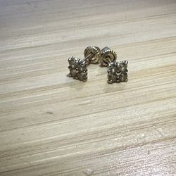 14 K Diamonds Earrings For Baby With Screw Backs 